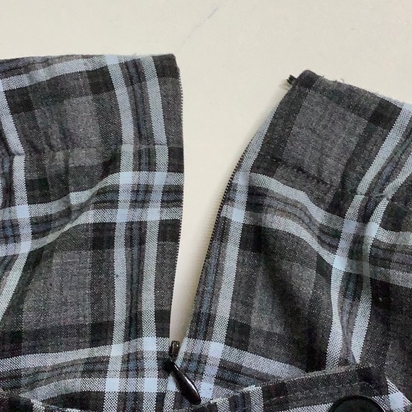 A Pea In The Pod Schoolgirl Plaid Pleated Maternity Skirt Size Small - Picture 5 of 10